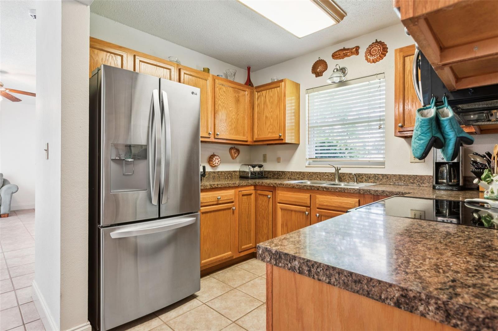 Image 6 of 25 For 605 Limona Road