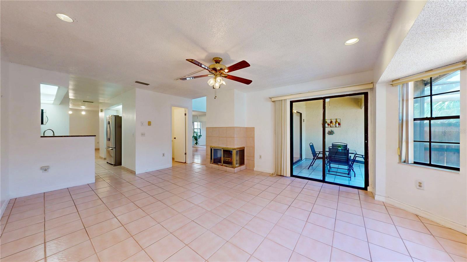 Image 9 of 31 For 10488 Saint Tropez Place