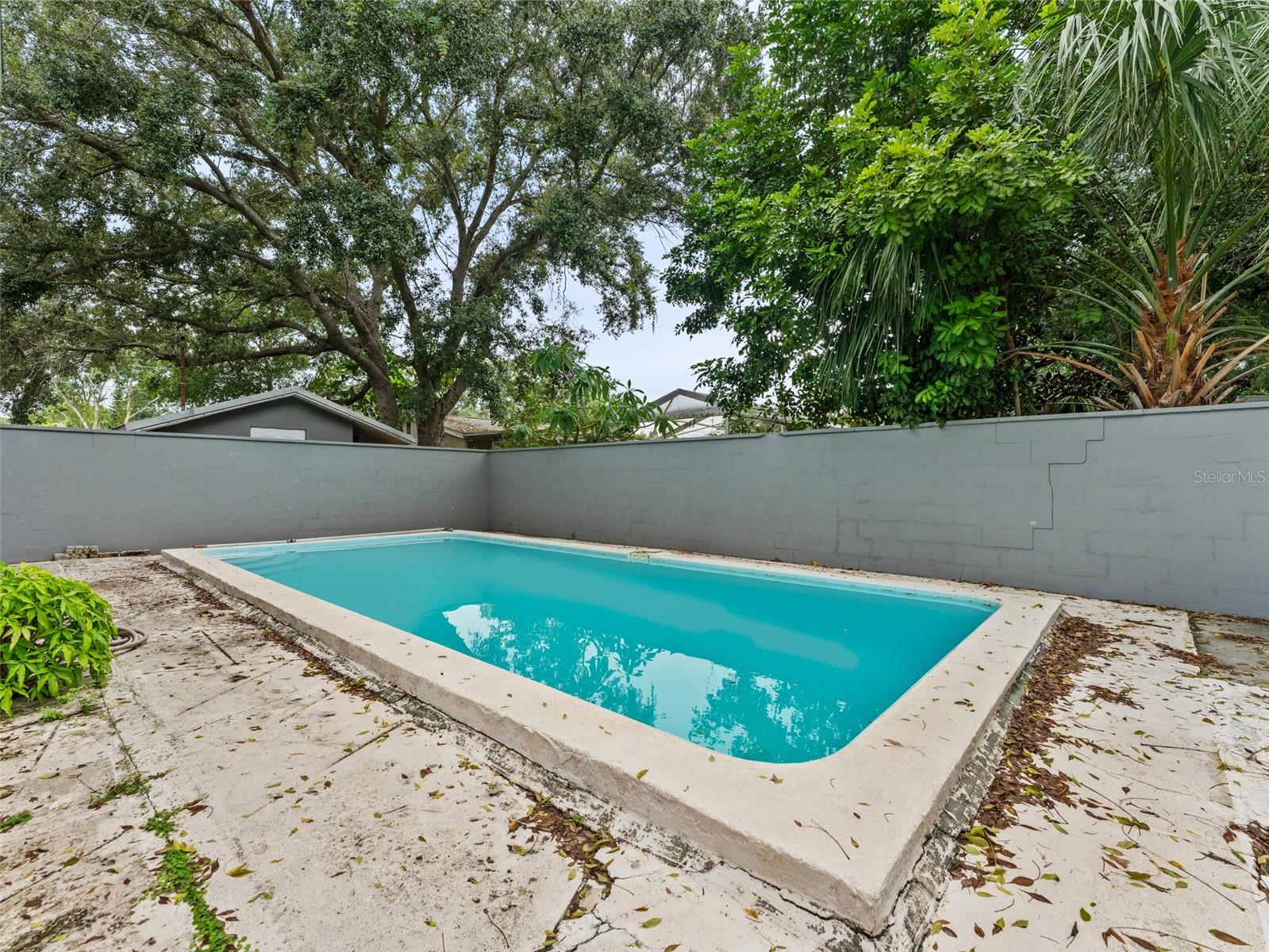 Image 10 of 13 For 7181 49th Avenue N 1-3