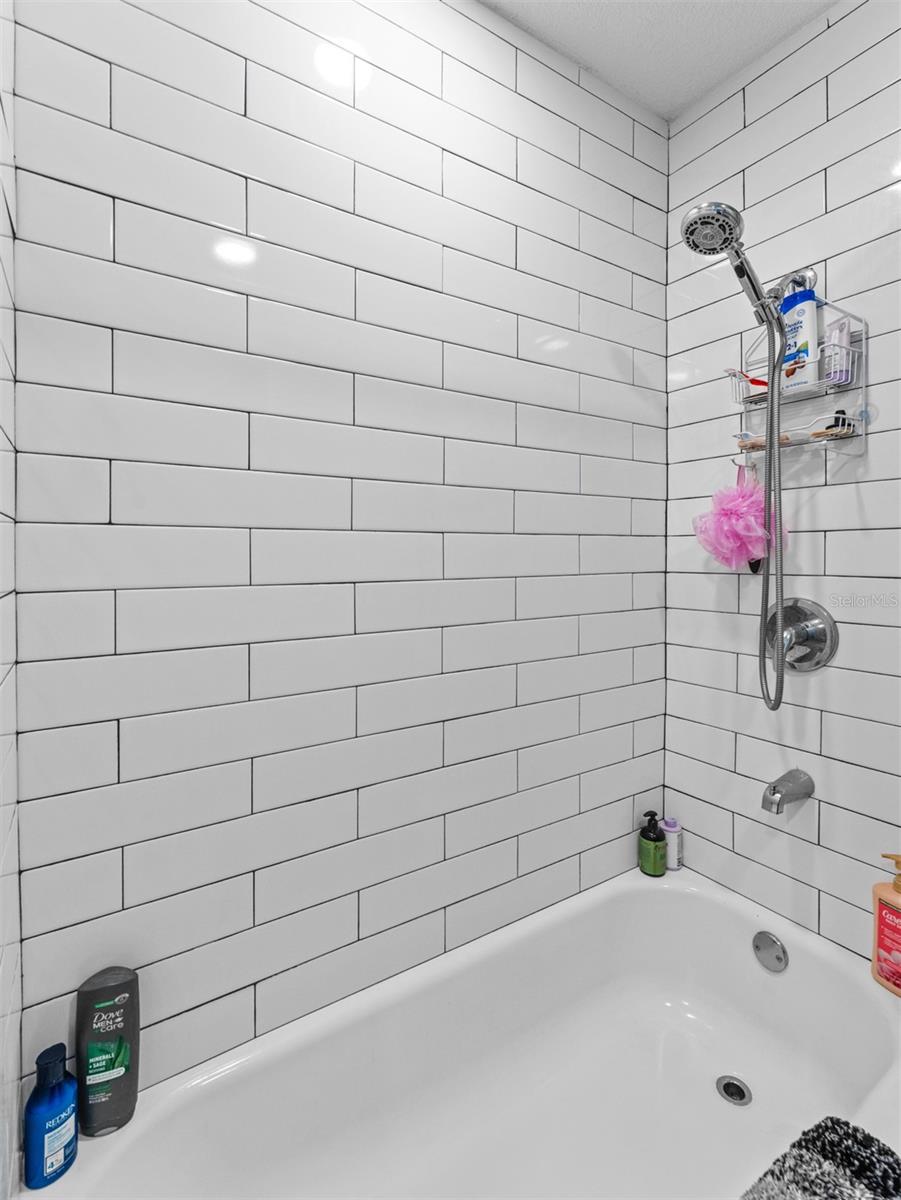 Image 7 of 13 For 7181 49th Avenue N 1-3