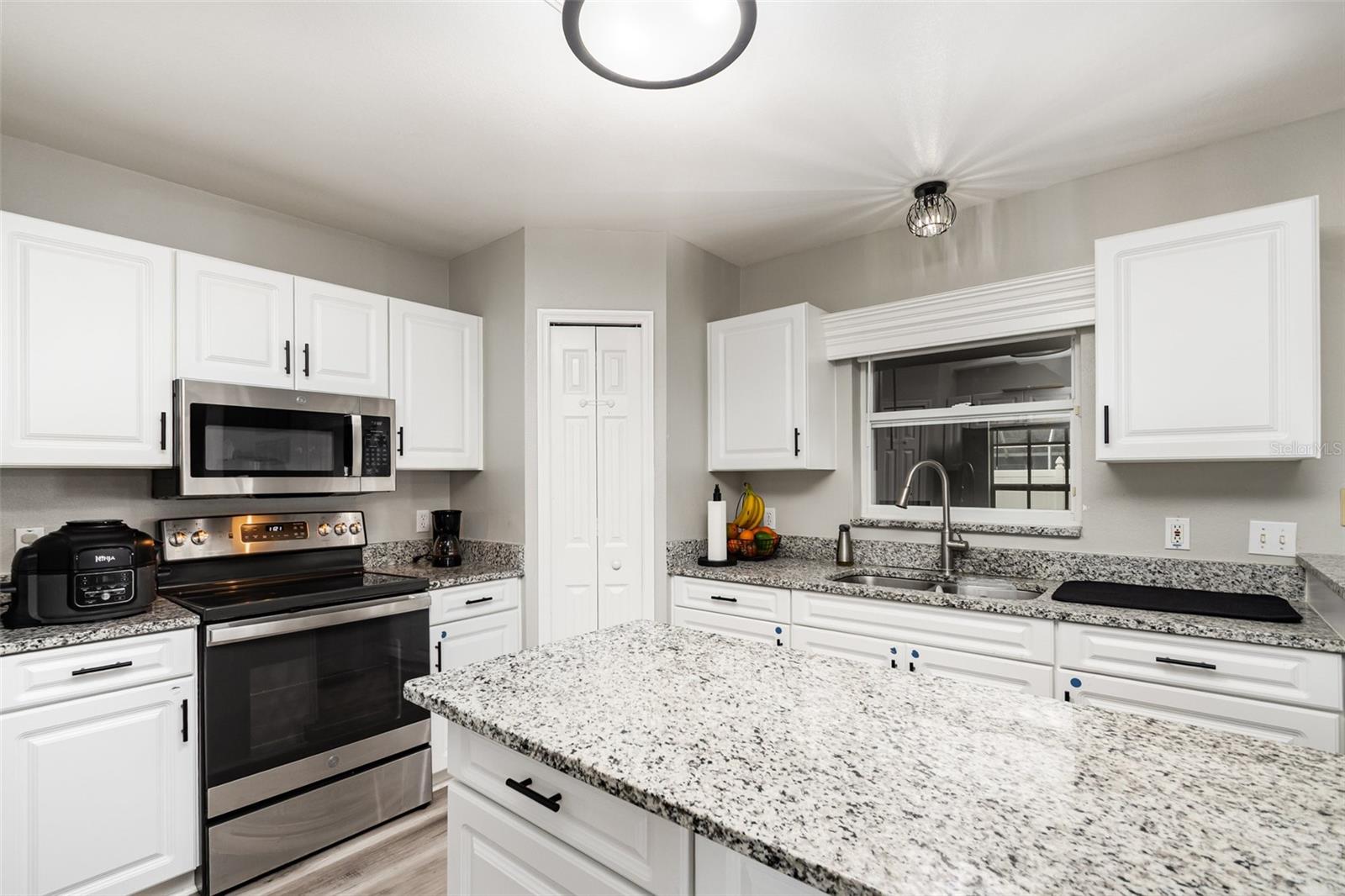 Image 10 of 30 For 3207 Scenic Woods Drive