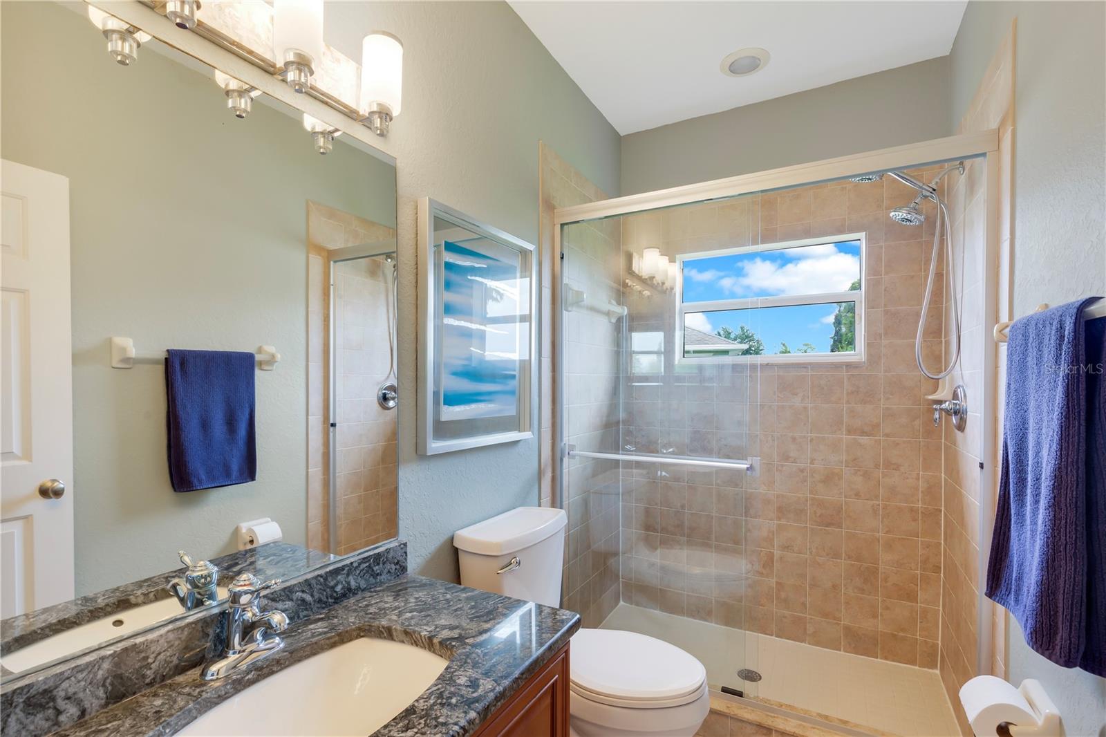 Image 36 of 60 For 21604 Draycott Way