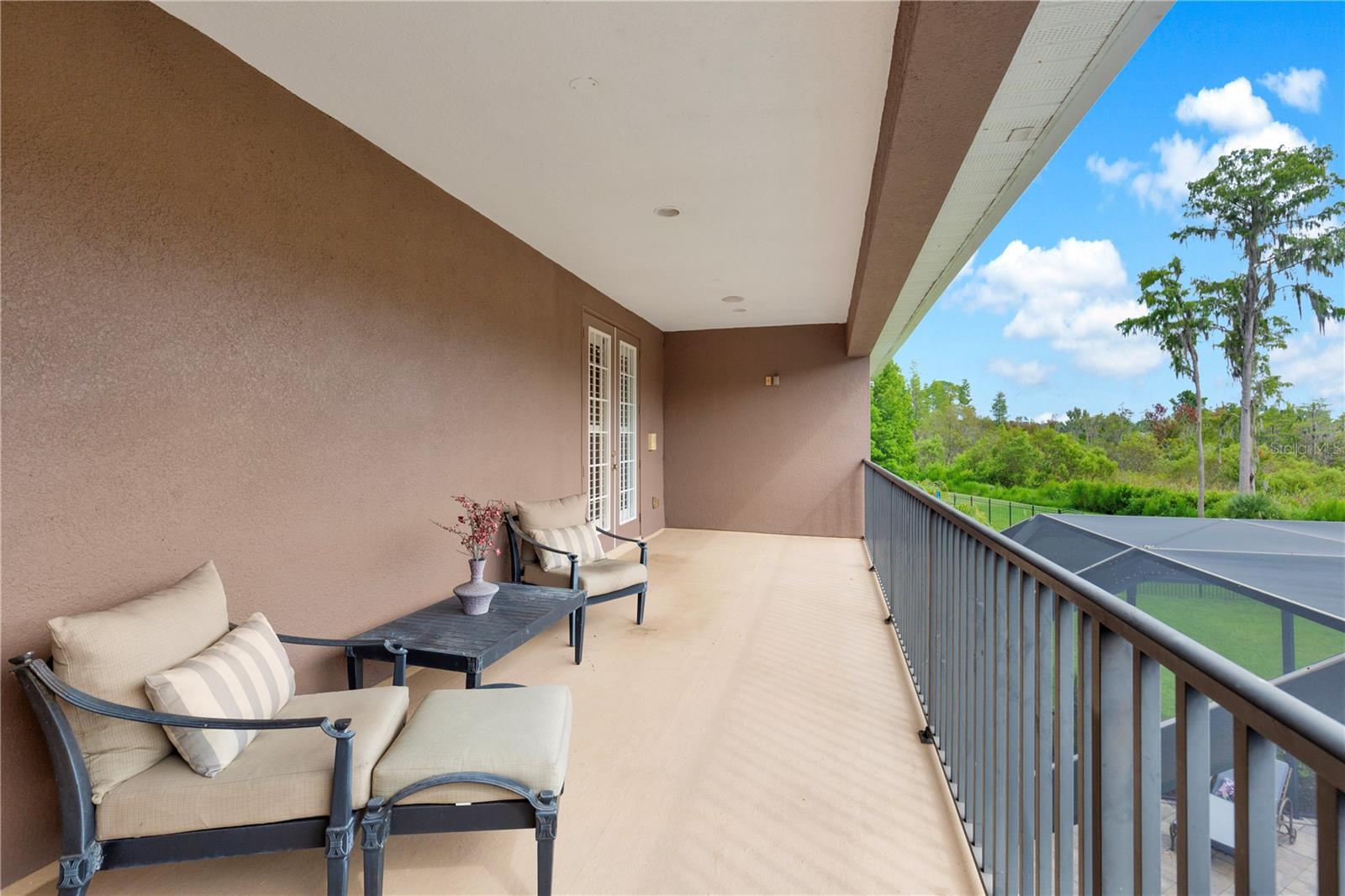 Image 42 of 60 For 21604 Draycott Way