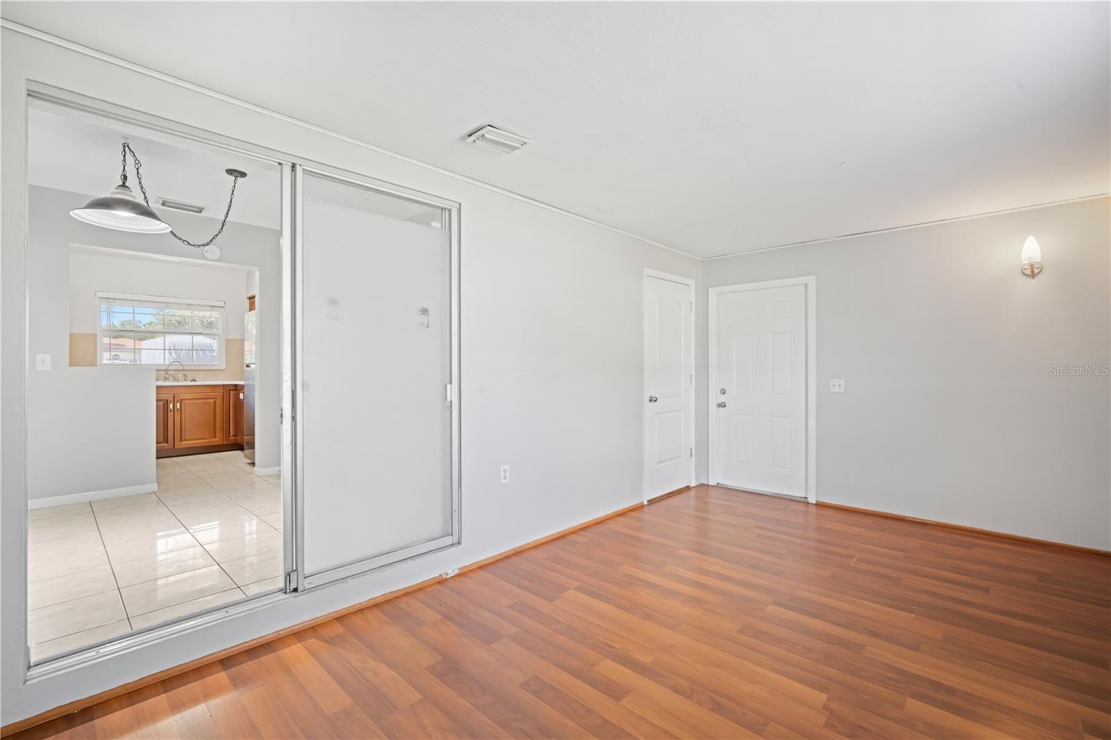 Image 16 of 23 For 1618 Hardwood Drive