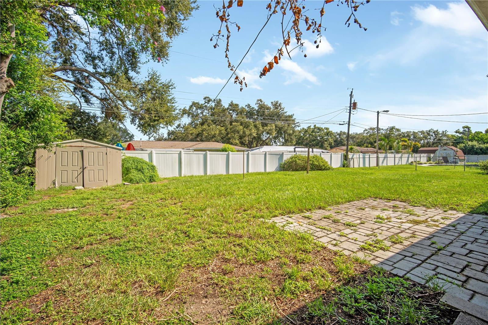 Image 19 of 23 For 1618 Hardwood Drive