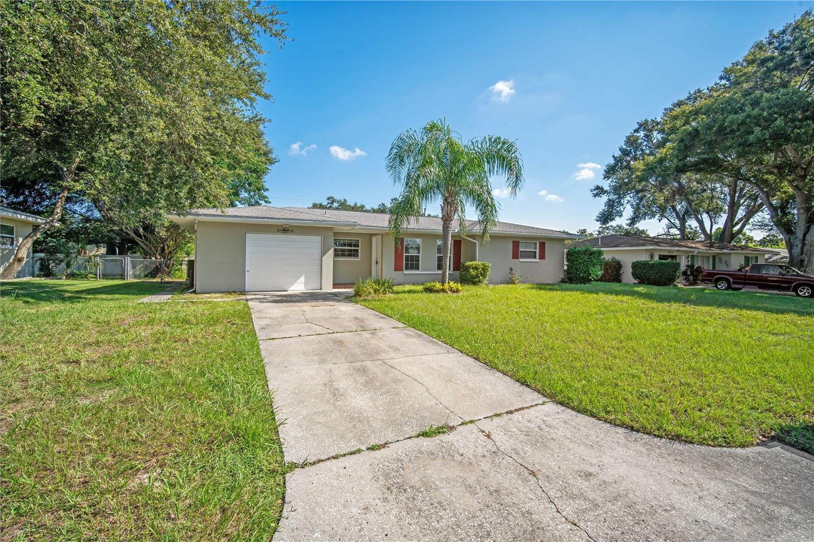 Image 3 of 23 For 1618 Hardwood Drive