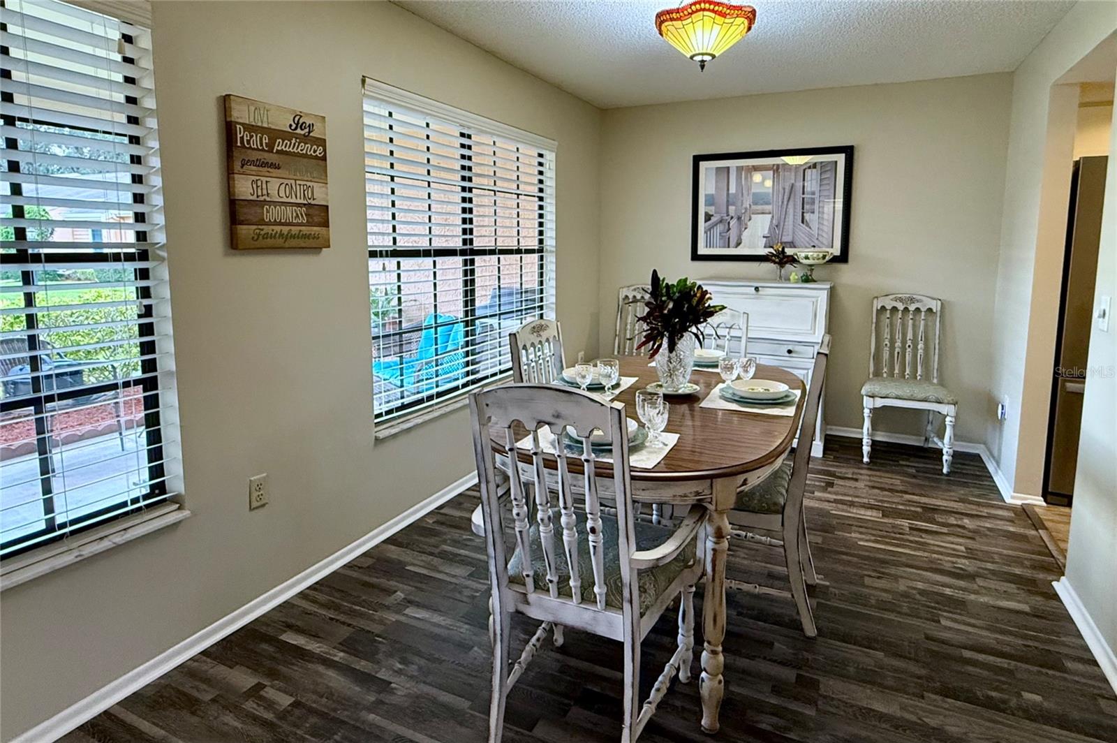 Image 7 of 37 For 9326 Whitstone Court