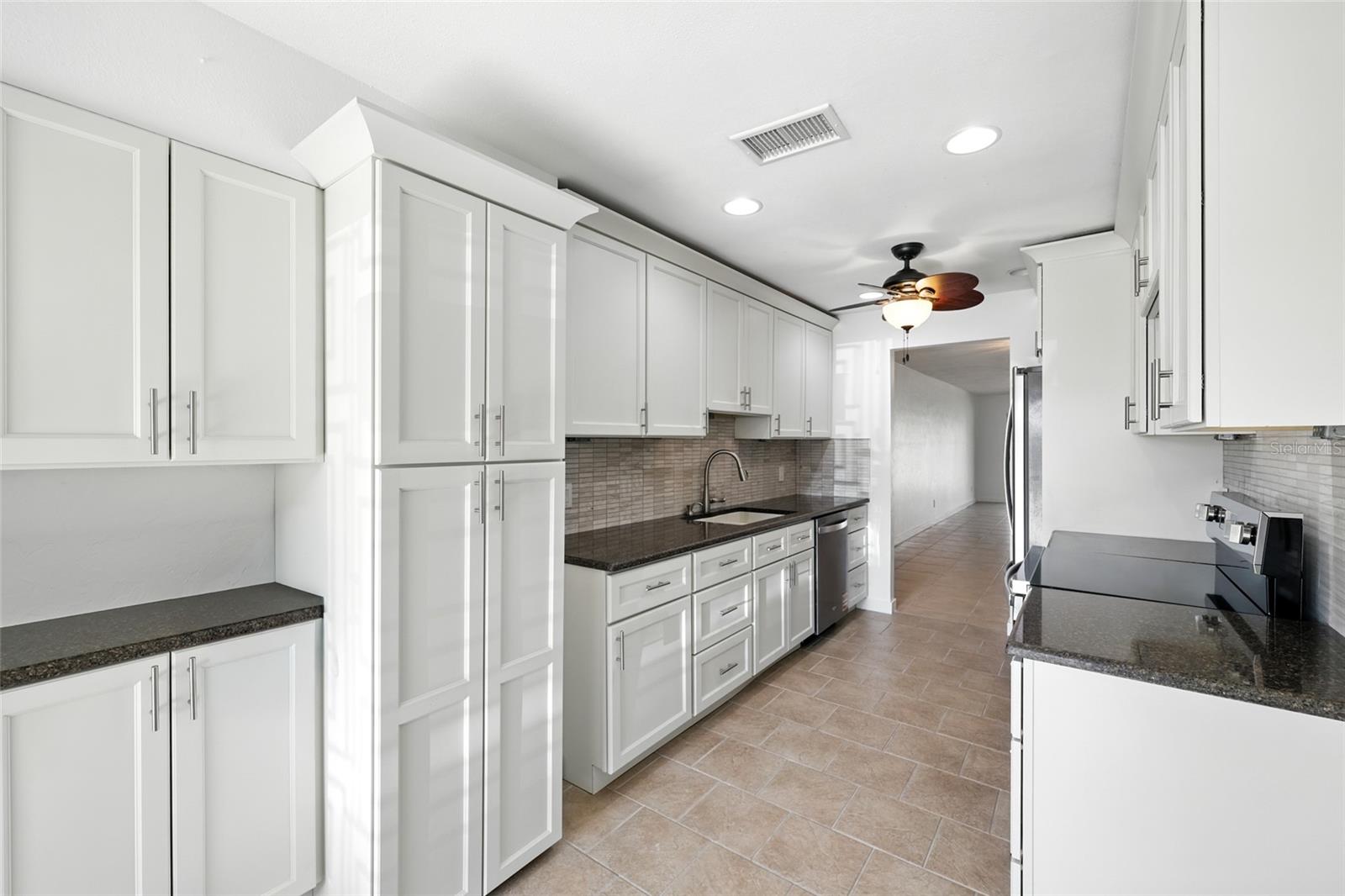 Image 14 of 52 For 545 Boca Ciega Point Boulevard N