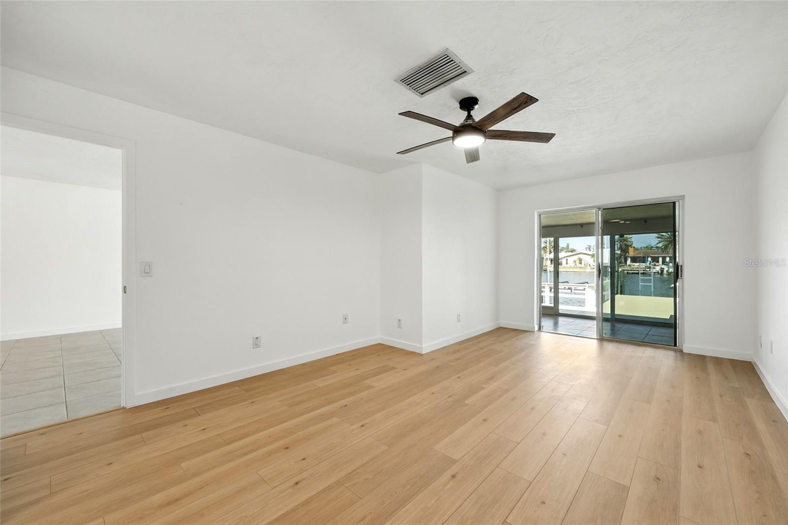 Image 21 of 52 For 545 Boca Ciega Point Boulevard N