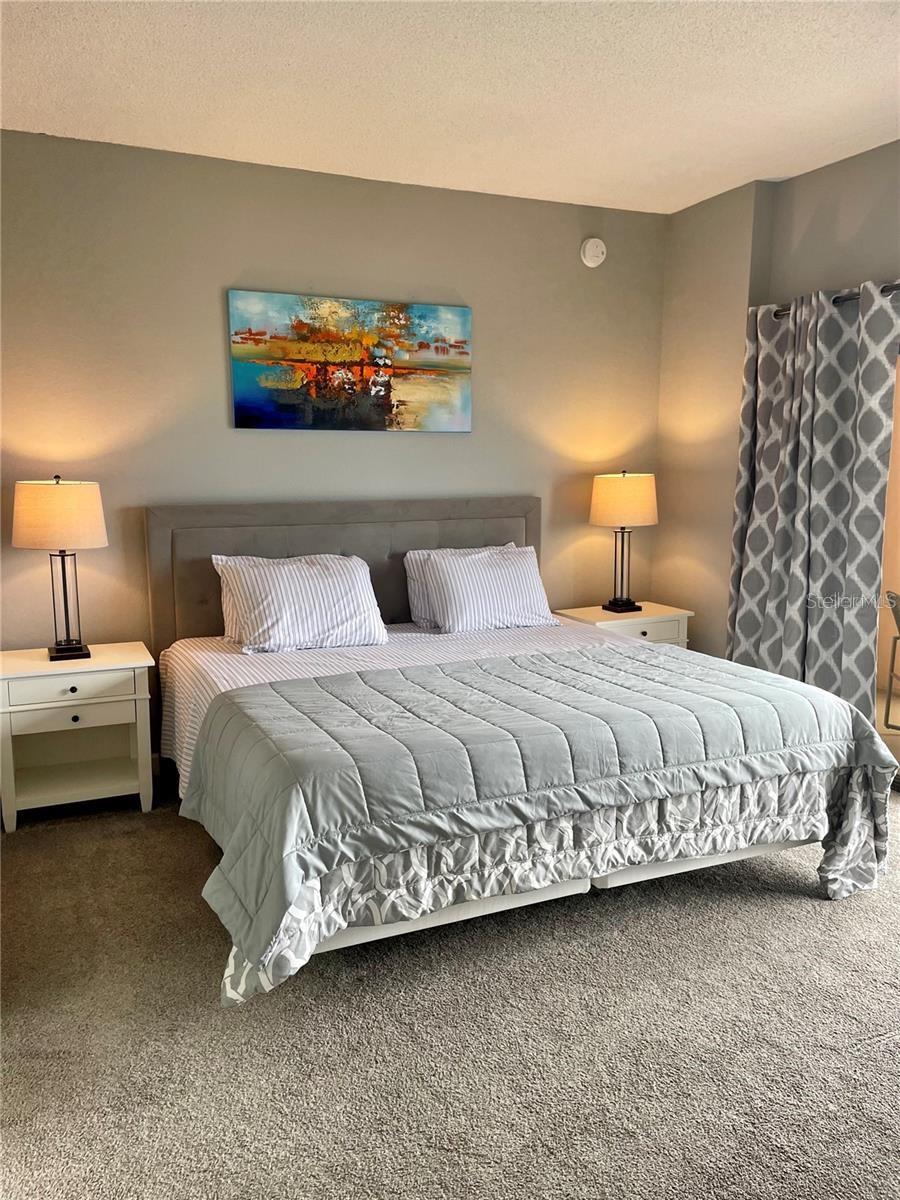 Image 14 of 38 For 51 Island Way 1201