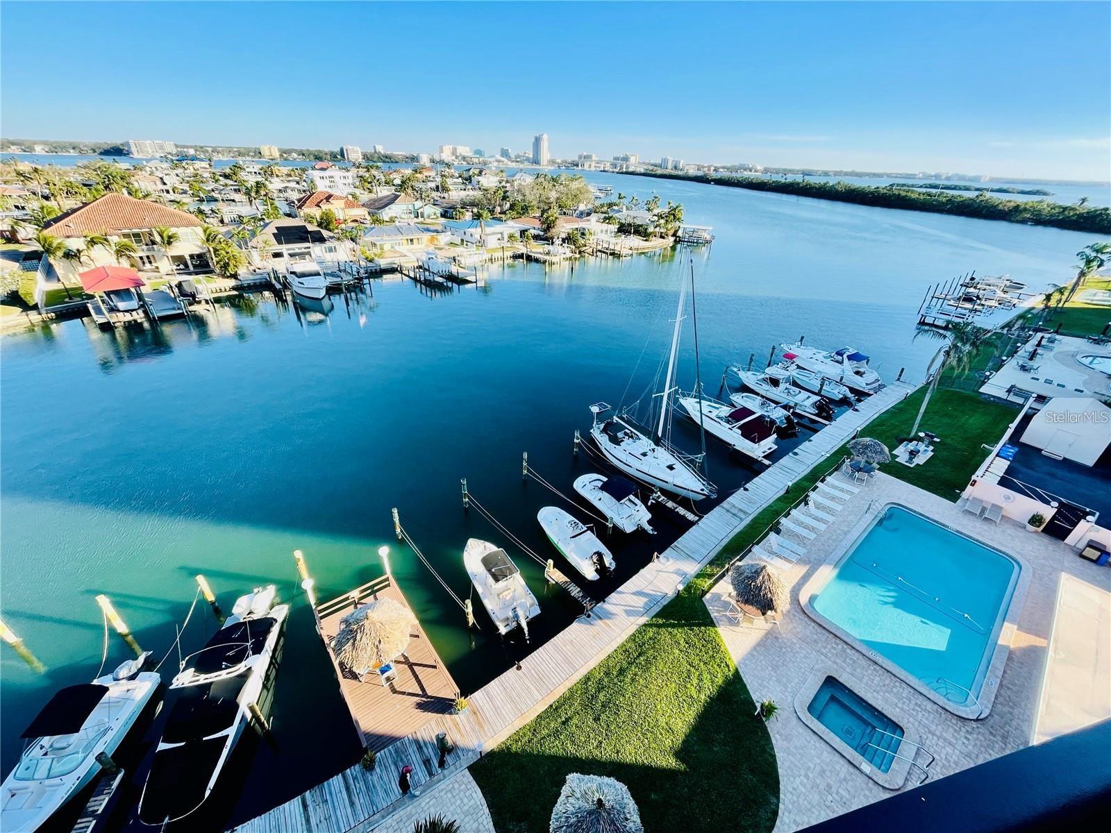 Image 36 of 38 For 51 Island Way 1201