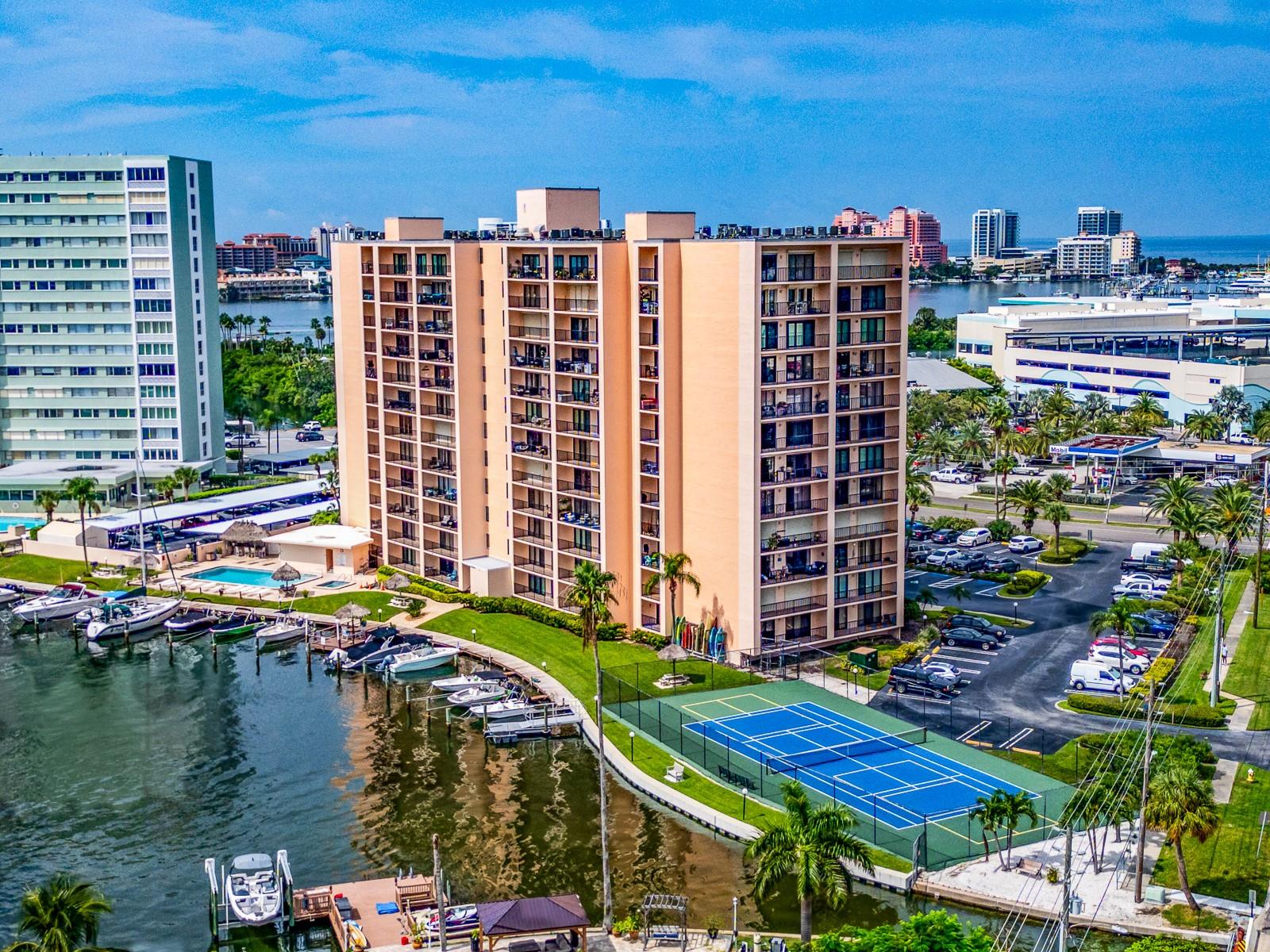 Image 37 of 38 For 51 Island Way 1201