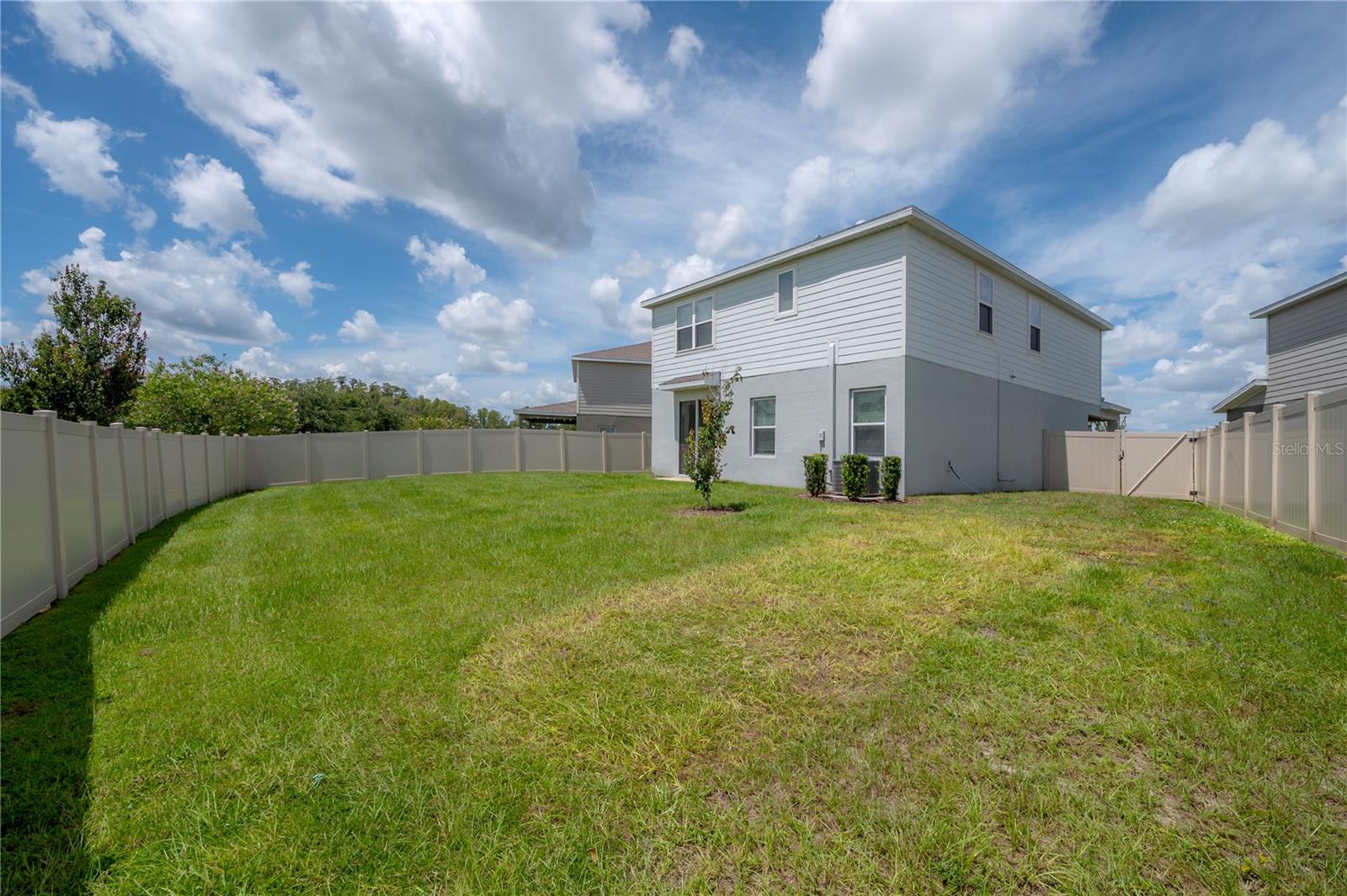 Image 43 of 57 For 17992 Dairy Farm Court
