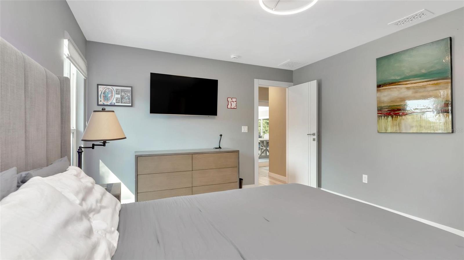 Image 27 of 69 For 7436 14th Street Ne