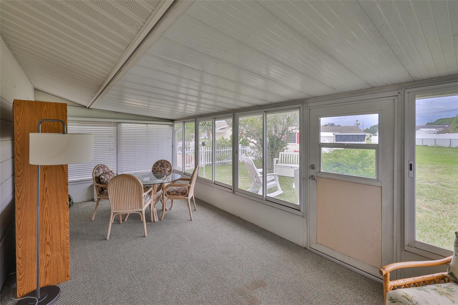Image 14 of 25 For 643 Oakmont Avenue