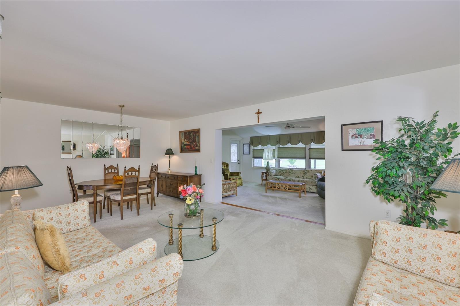 Image 8 of 25 For 643 Oakmont Avenue