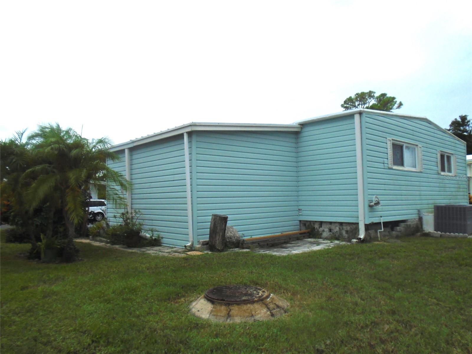 Image 19 of 31 For 7777 46th Avenue N 36