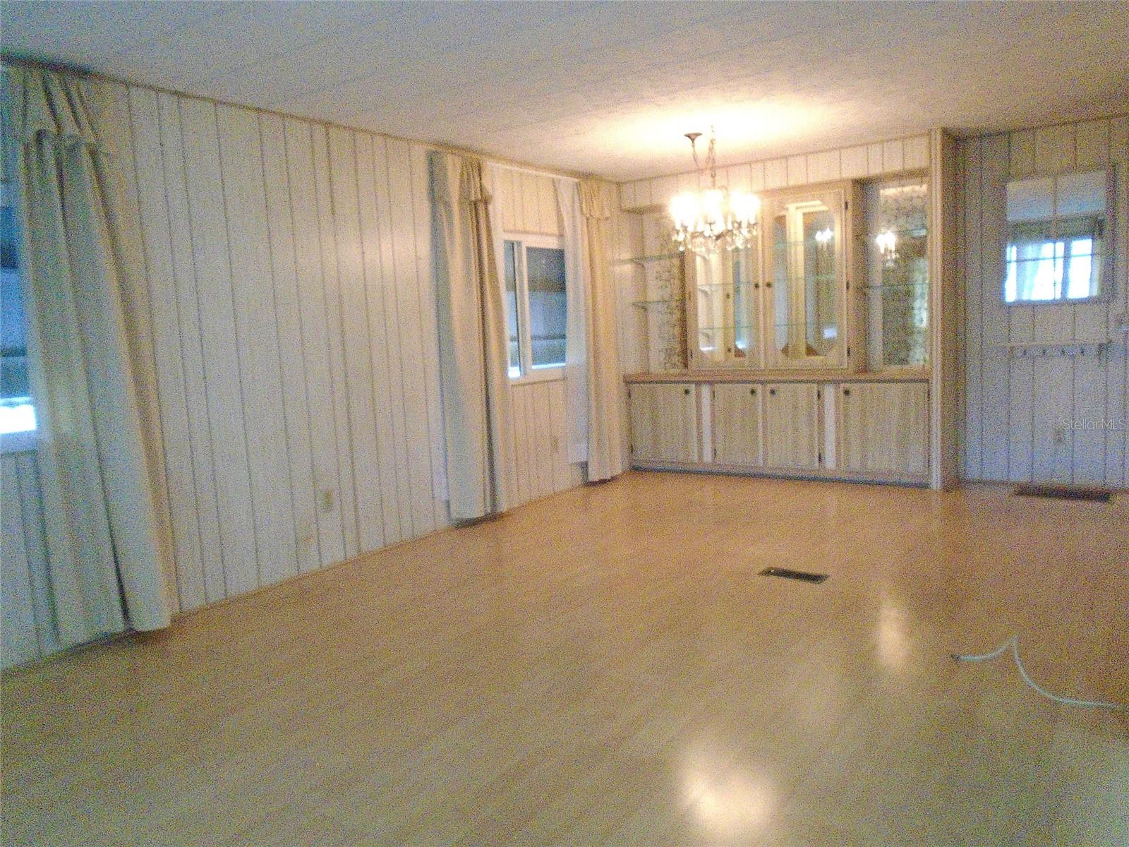 Image 7 of 31 For 7777 46th Avenue N 36