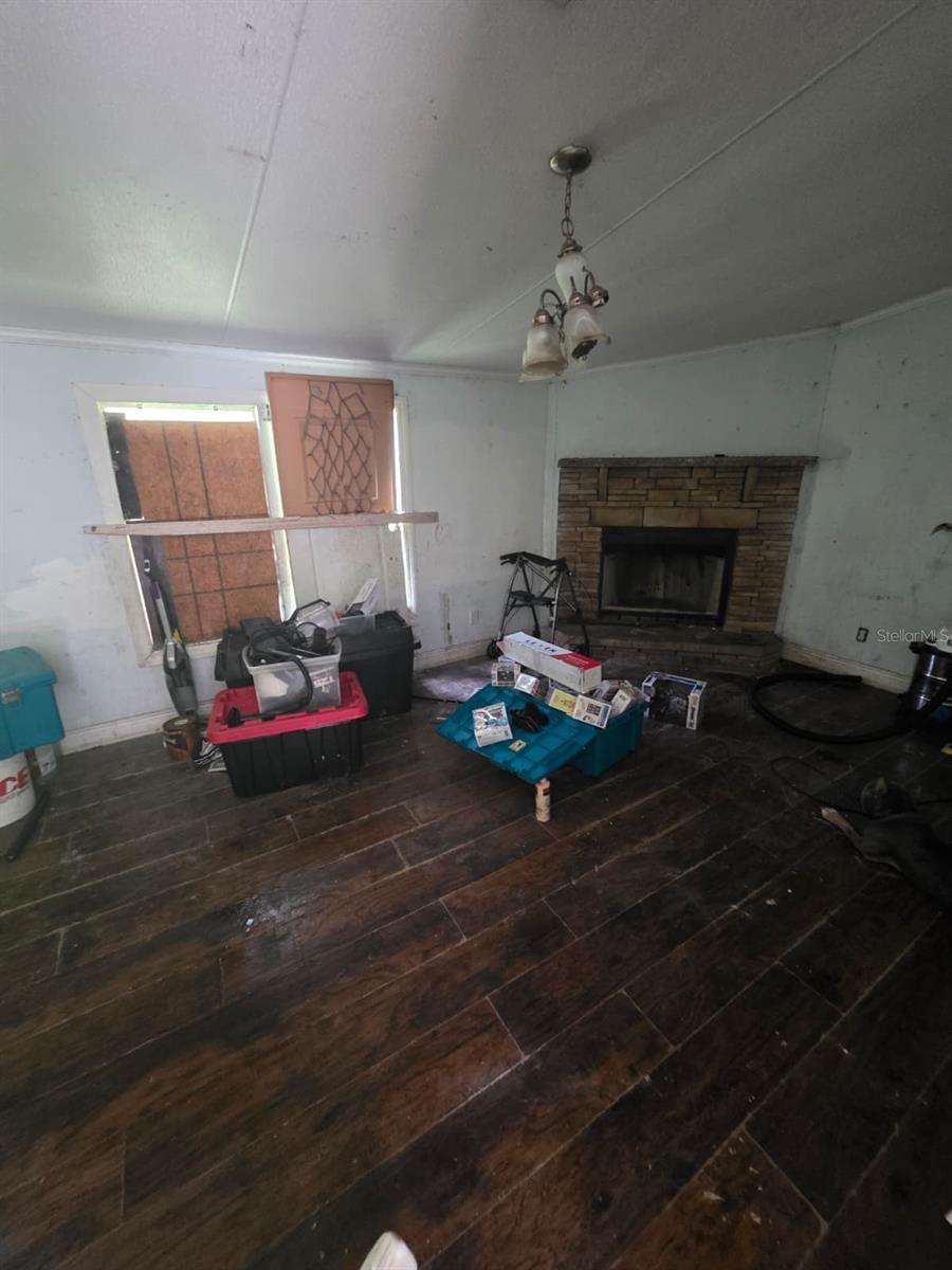 Image 11 of 36 For 9219 151st Place
