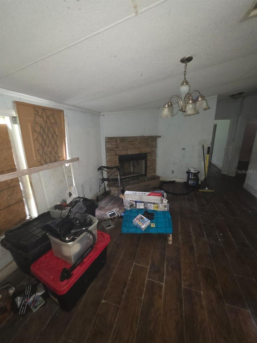 Image 5 of 36 For 9219 151st Place