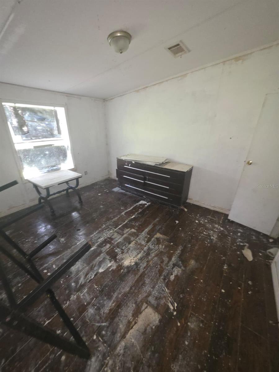 Image 8 of 36 For 9219 151st Place