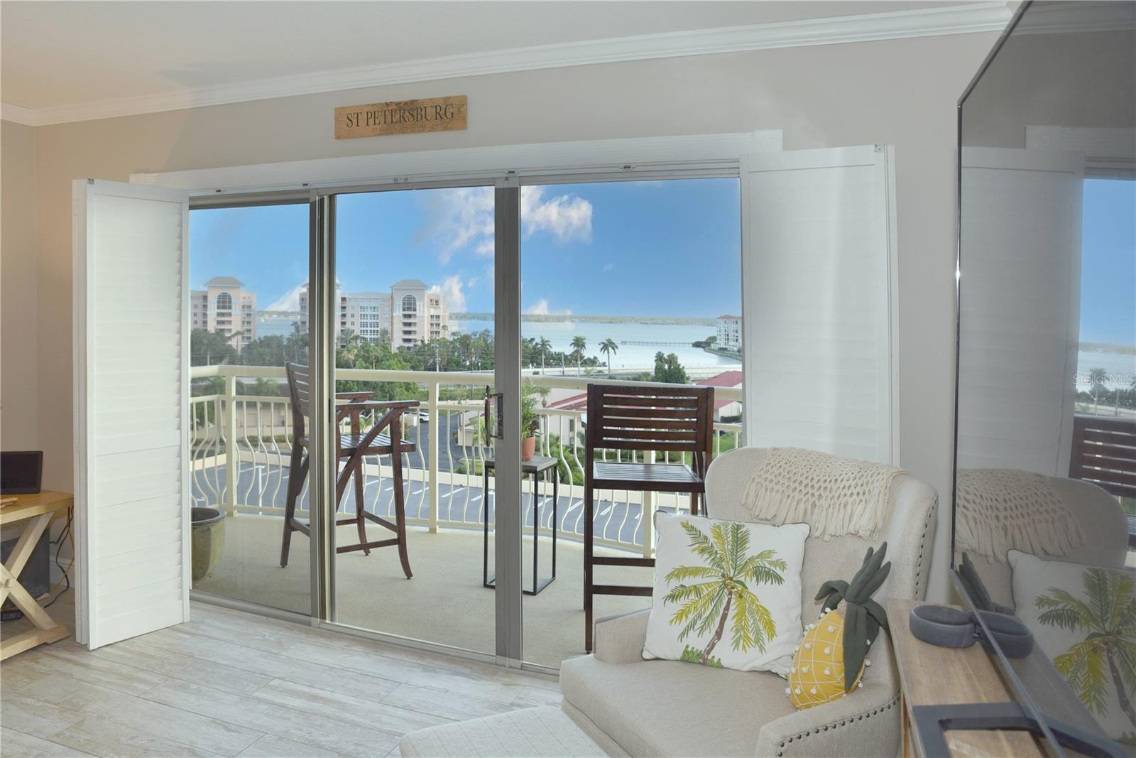 Image 13 of 48 For 4900 Brittany Drive S 811