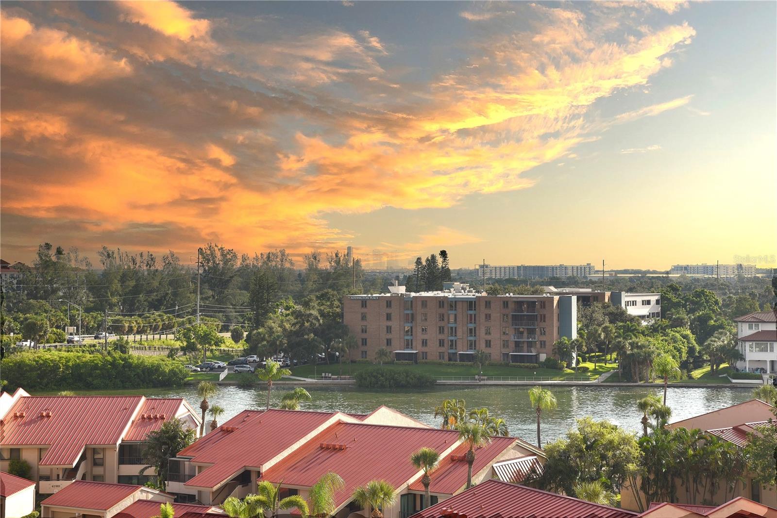 Image 27 of 48 For 4900 Brittany Drive S 811