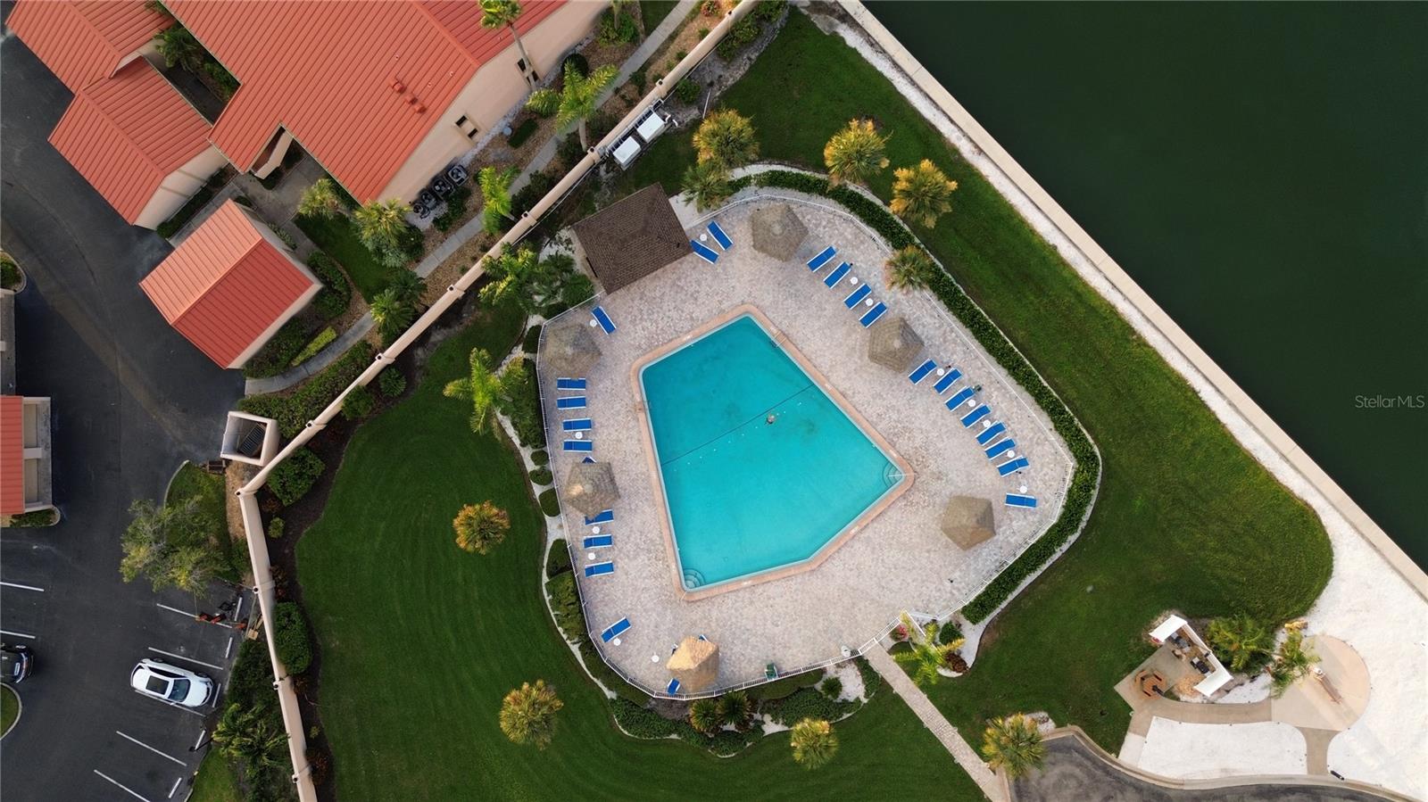 Image 31 of 48 For 4900 Brittany Drive S 811