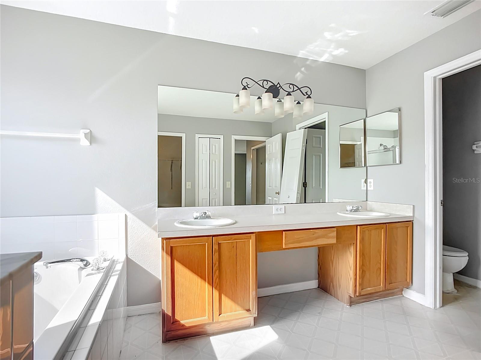 Image 36 of 54 For 11125 Sailbrooke Drive