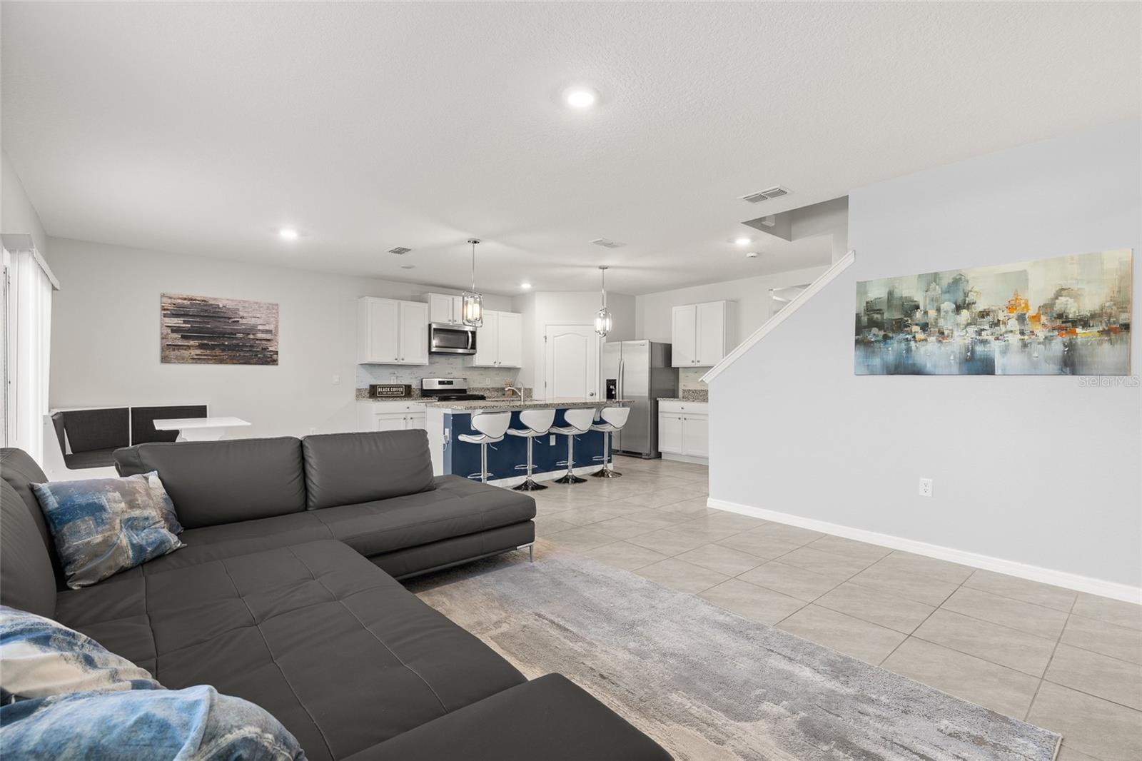 Image 10 of 48 For 747 Lazio Circle