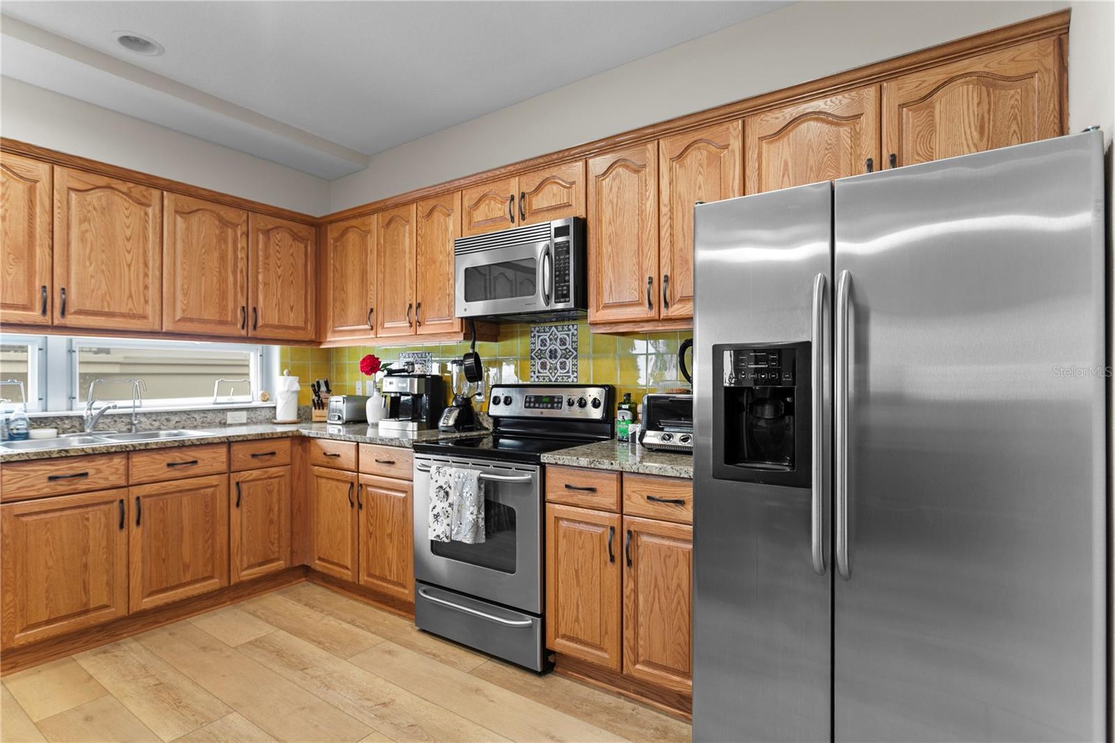 Image 15 of 34 For 325 5th Avenue S 6