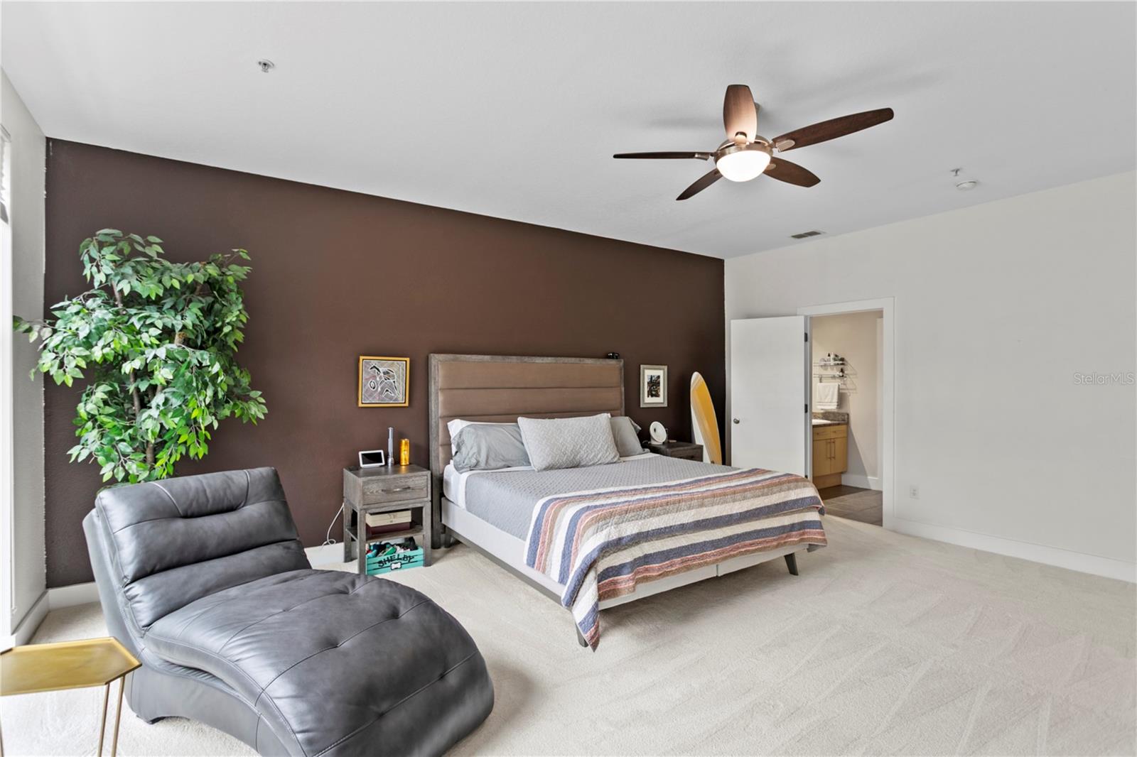 Image 22 of 34 For 325 5th Avenue S 6