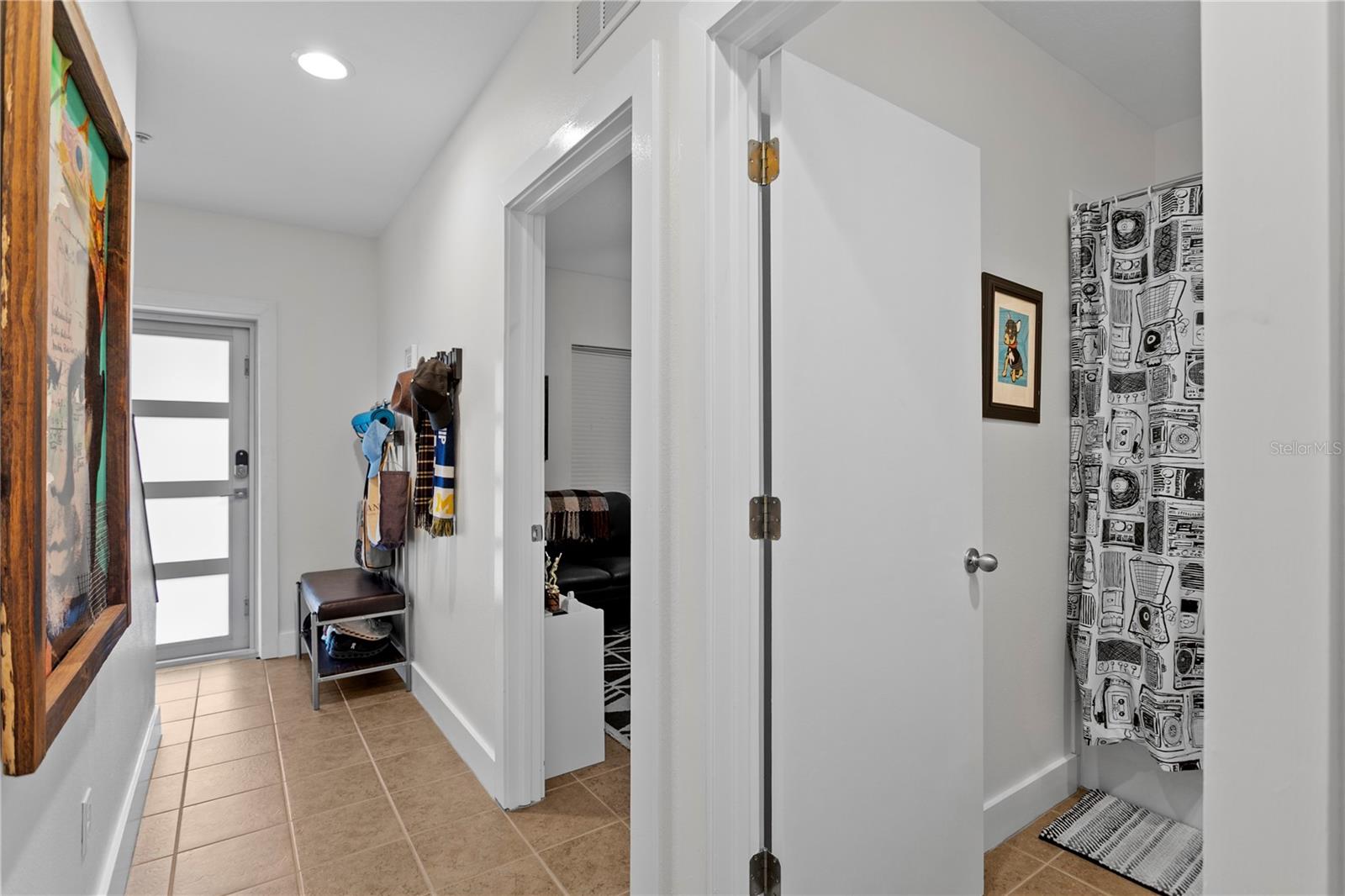 Image 8 of 34 For 325 5th Avenue S 6