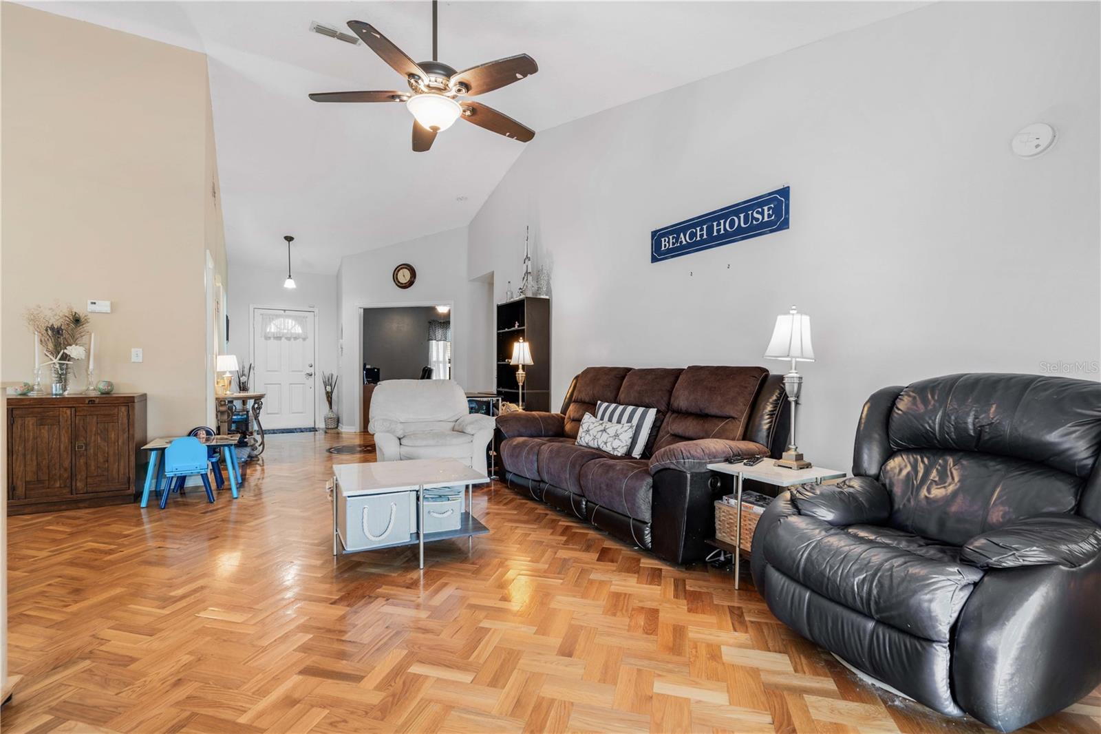 Image 11 of 23 For 13215 Parkhurst Court