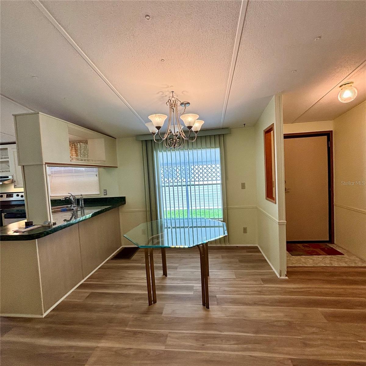 Image 11 of 35 For 11300 124th Avenue 63