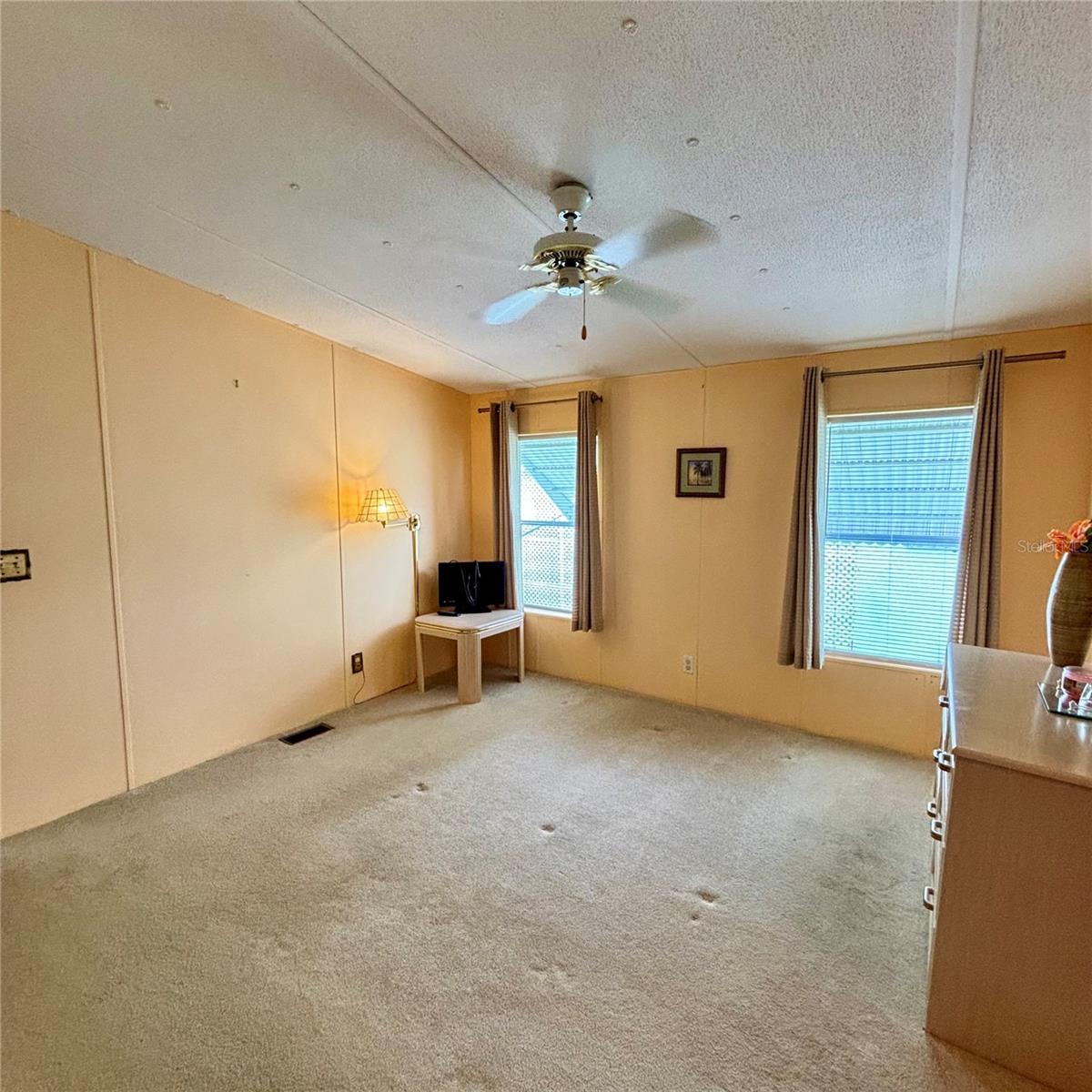 Image 16 of 35 For 11300 124th Avenue 63