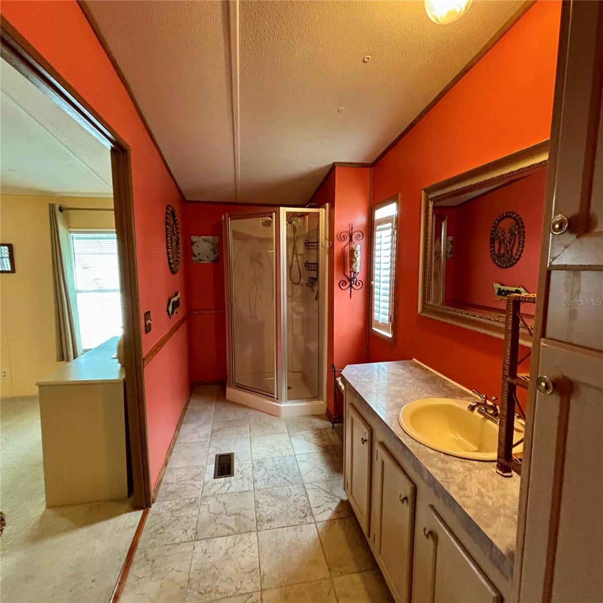 Image 19 of 35 For 11300 124th Avenue 63