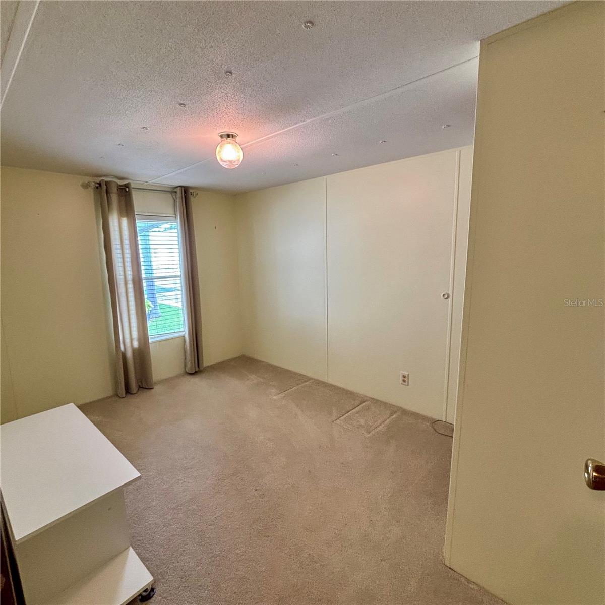 Image 21 of 35 For 11300 124th Avenue 63