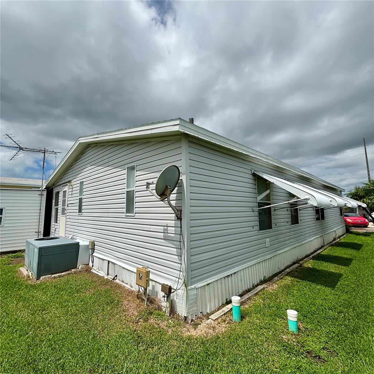 Image 7 of 35 For 11300 124th Avenue 63