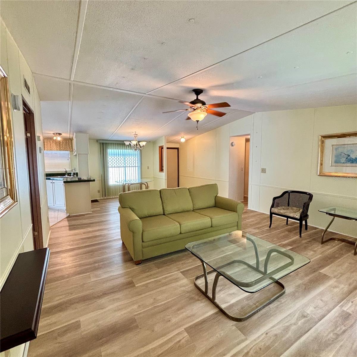 Image 9 of 35 For 11300 124th Avenue 63