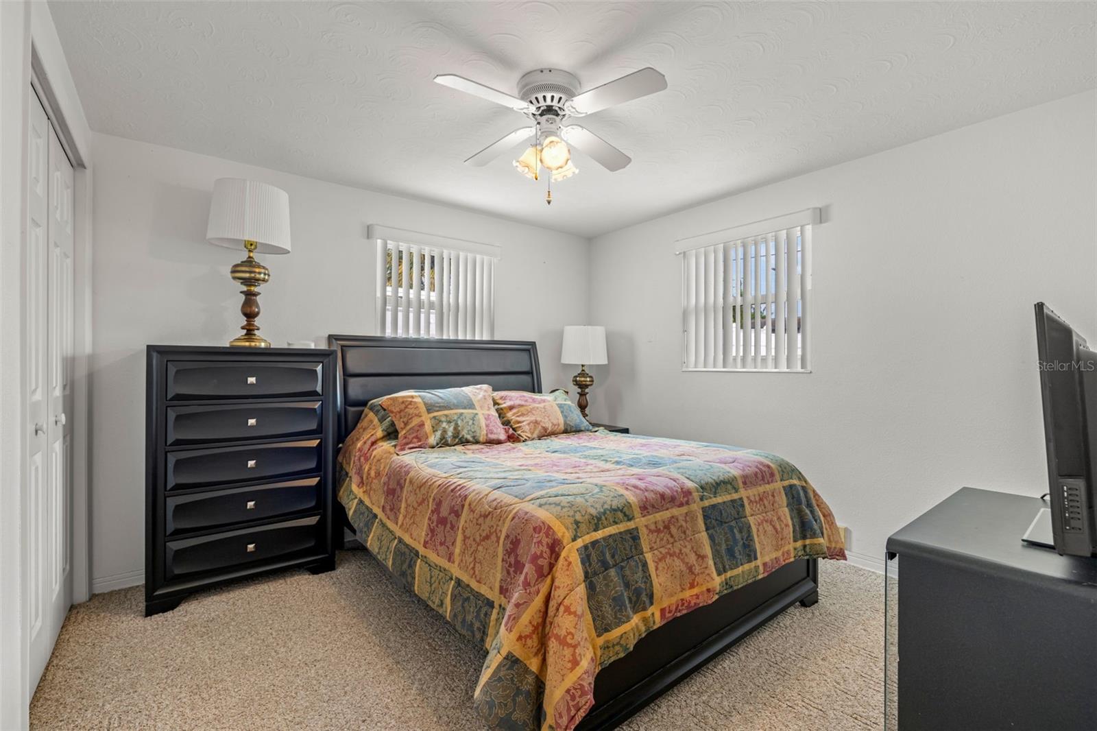 Image 21 of 30 For 5021 Phoenix Avenue