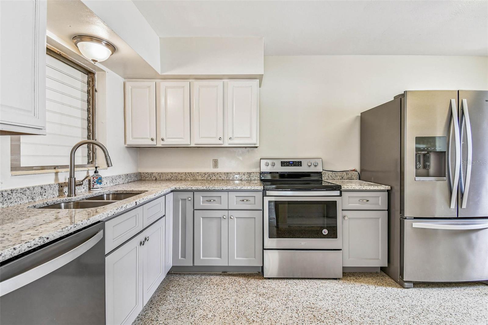 Image 10 of 54 For 1101 81st Avenue N
