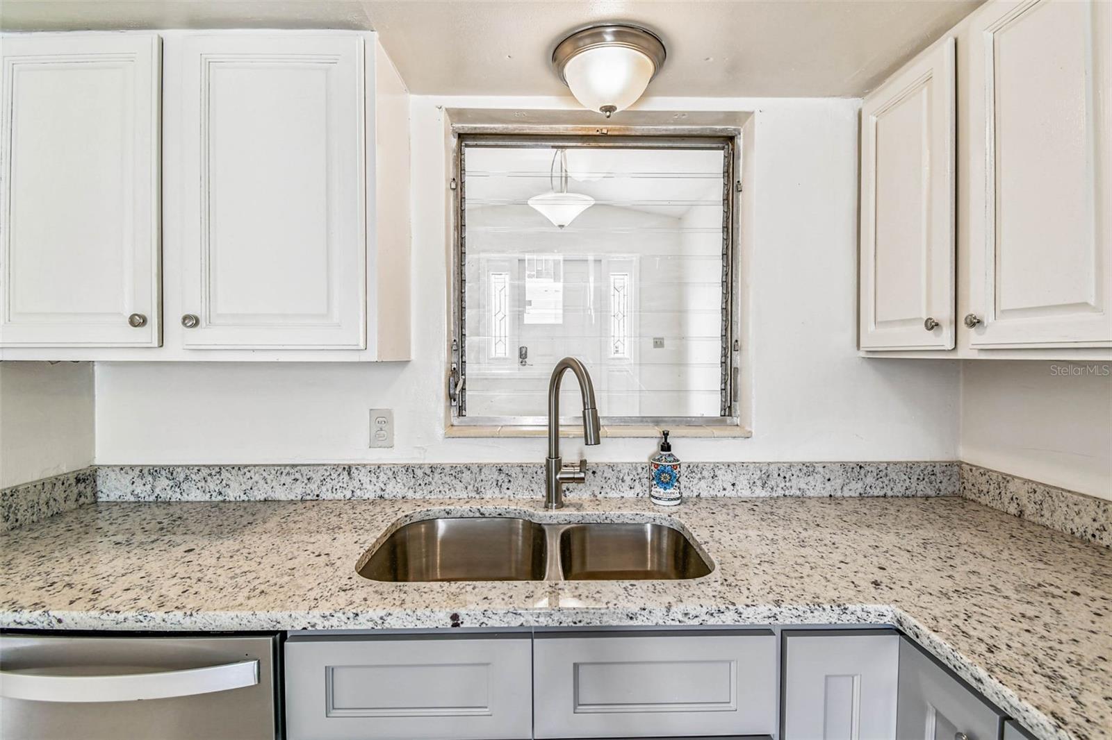 Image 12 of 54 For 1101 81st Avenue N