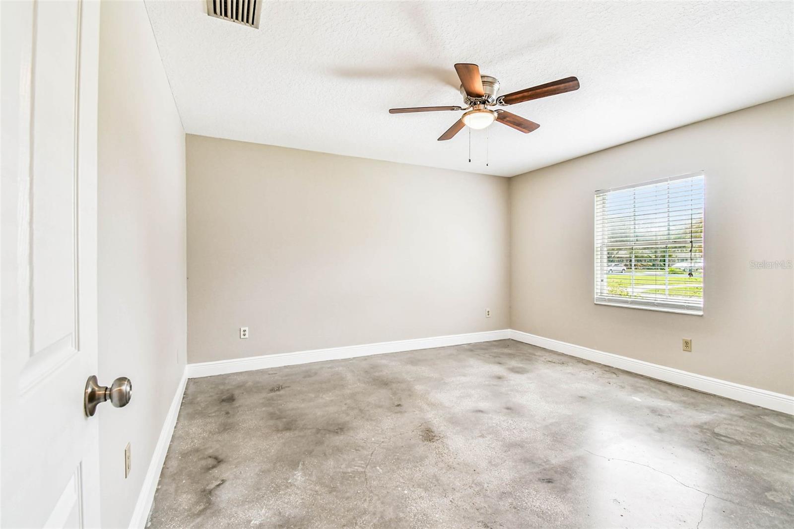 Image 32 of 54 For 1101 81st Avenue N