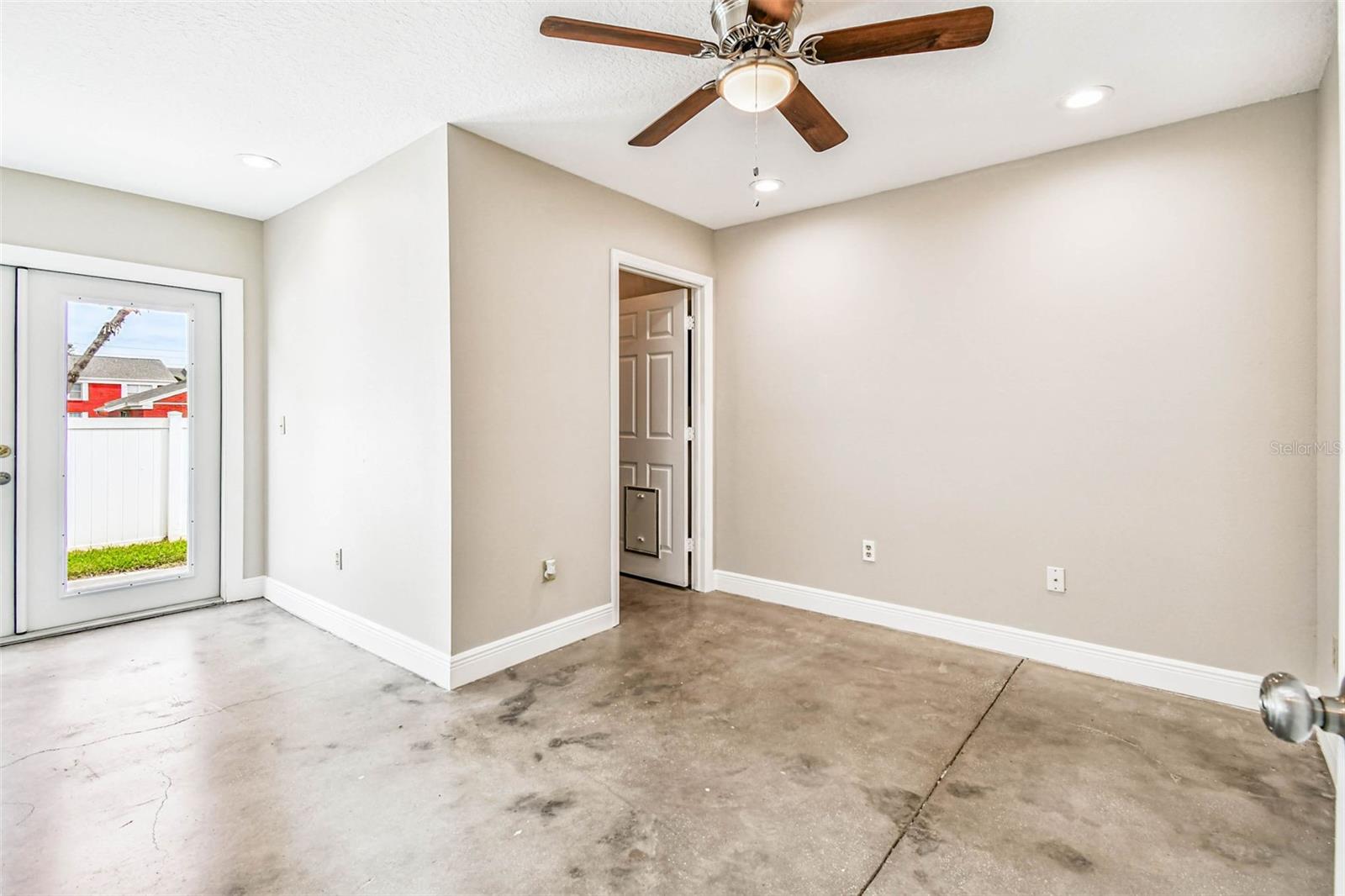 Image 41 of 54 For 1101 81st Avenue N