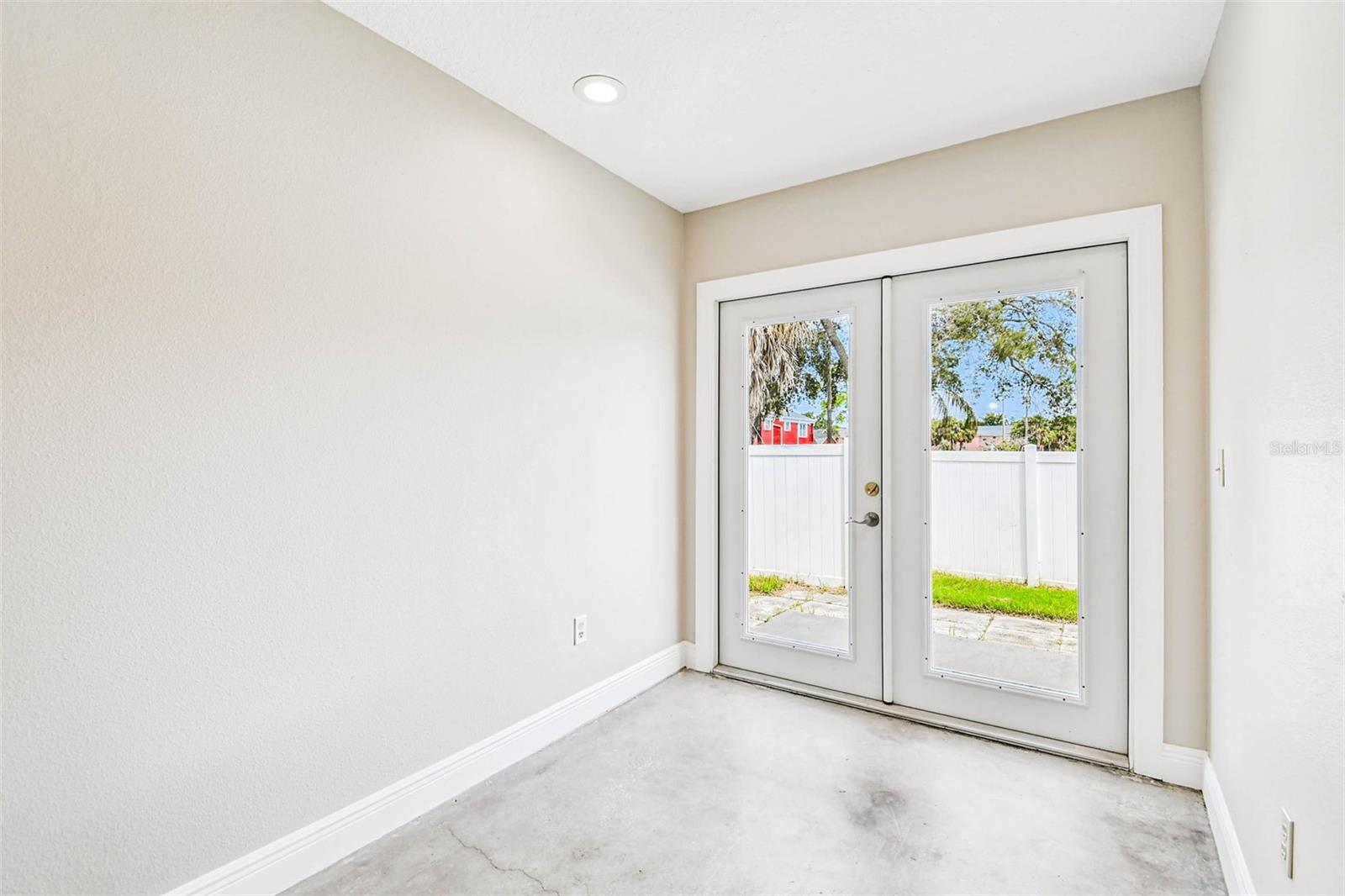 Image 42 of 54 For 1101 81st Avenue N
