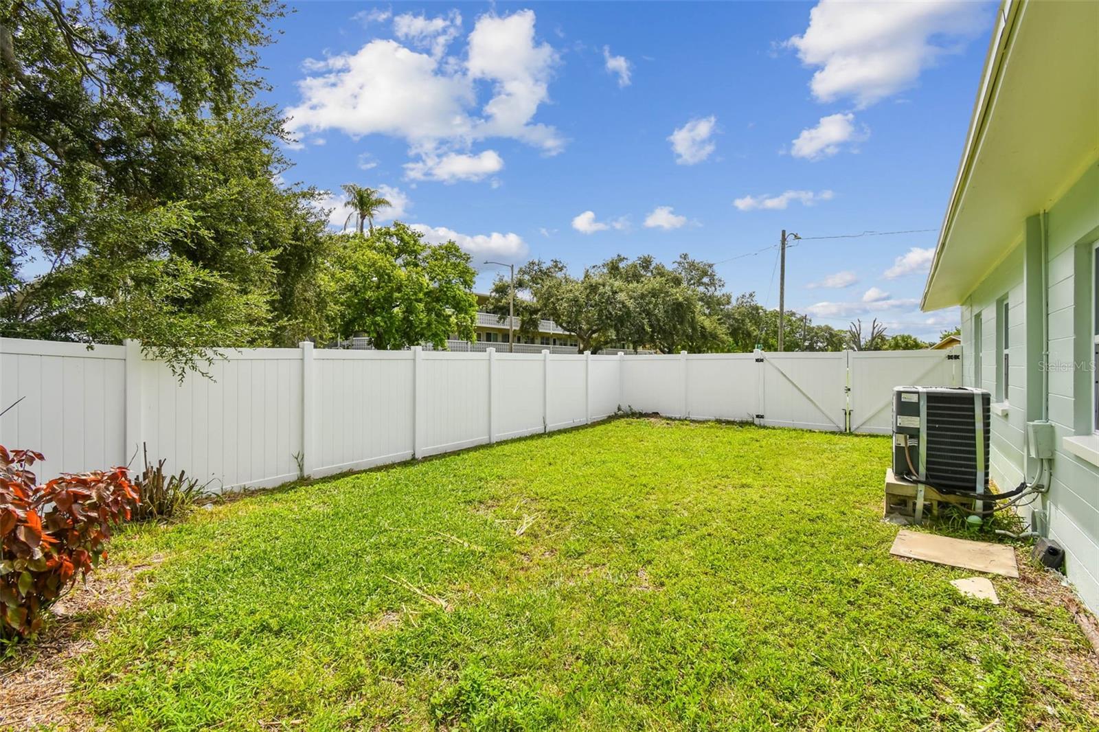 Image 48 of 54 For 1101 81st Avenue N
