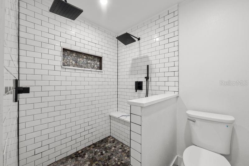 Image 18 of 38 For 8405 Stillbrook Avenue
