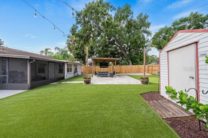 Image 30 of 38 For 8405 Stillbrook Avenue