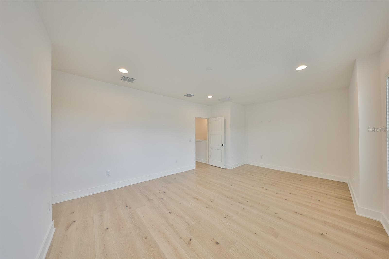 Image 30 of 42 For 1206 Lemon Street 1